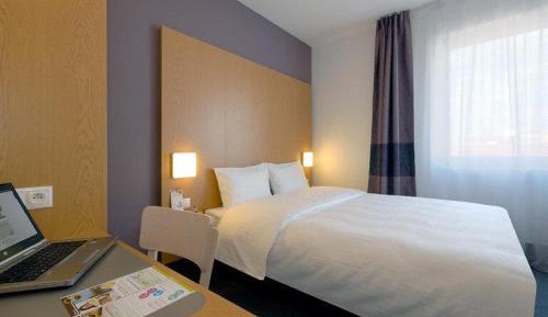 Double Room - Non-Smoking 