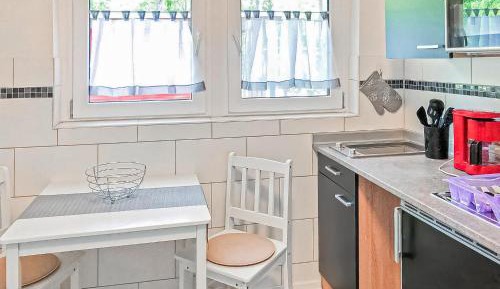 One-Bedroom Holiday Home