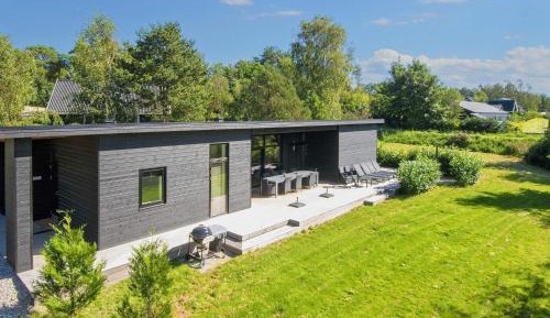 Five-Bedroom Holiday Home
