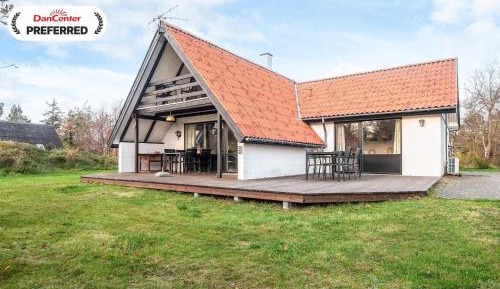 Three-Bedroom Holiday Home 