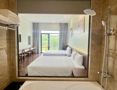 Deluxe Quadruple Room