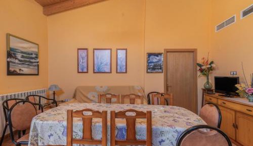 Three-Bedroom Superior Apartment