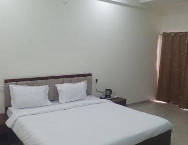 Standard King Room