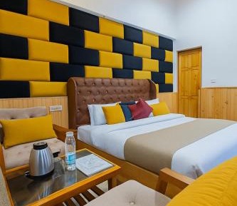 King Room with Balcony