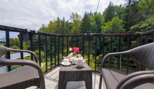 Triple Room with Garden View