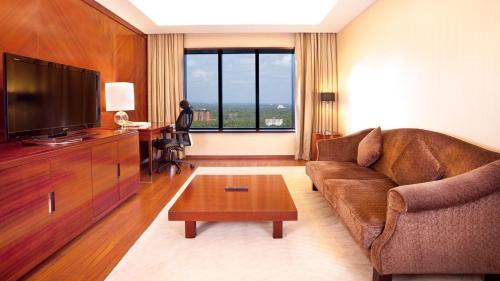 Two-Bedroom Suite