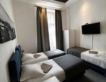 Triple Room with City View
