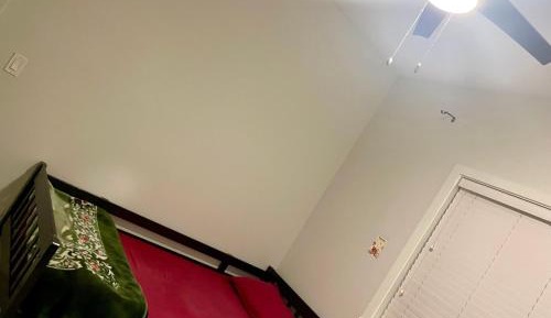 Single Room with Shared Bathroom