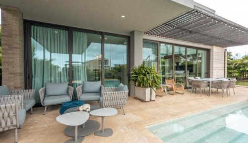 Villa with Sea View
