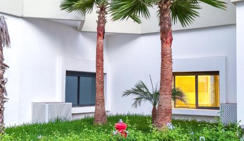 Two-Bedroom Deluxe Apartment with Balcony