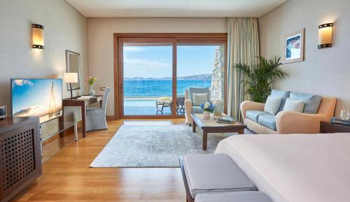 Family Room with Sea View