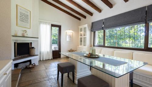 Villa with Garden View
