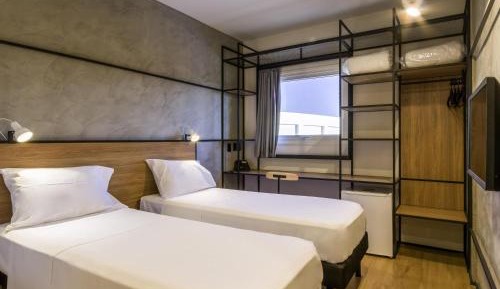 Modern Apartment with 2 Single Beds