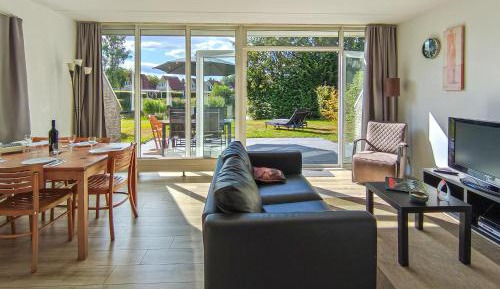 Three-Bedroom Holiday Home 