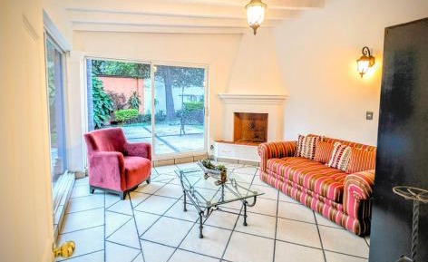 Deluxe Suite with Spa Bath