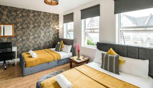 Basic Triple Room with Shared Bathroom