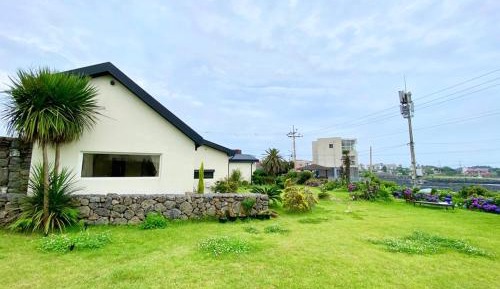 Villa with Sea View
