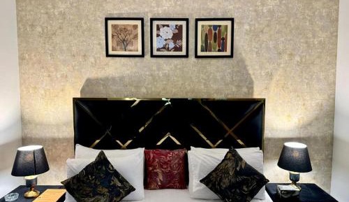 Studio with Sofa Bed