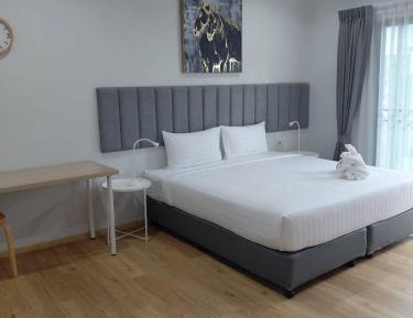 One-Bedroom Bungalow