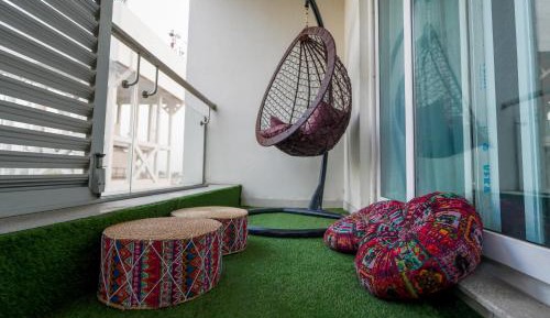 Three-Bedroom Premium Apartment with Balcony