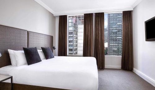 One-Bedroom Deluxe Apartment