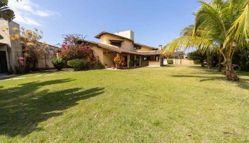 Three-Bedroom Holiday Home 