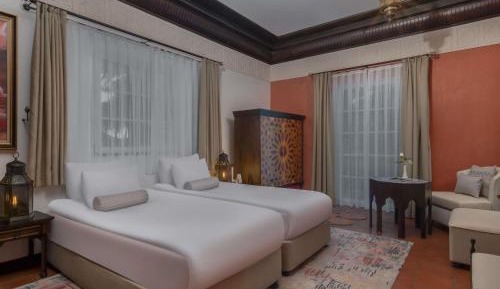 Comfort Club Room