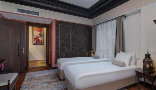 Orient Suite with Jacuzzi