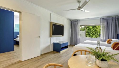 Family Room with One Queen and Two Twin Beds