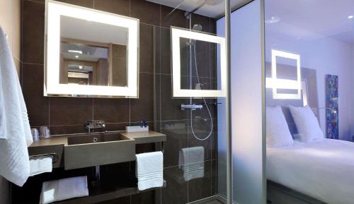 Classic Double Room with Shower