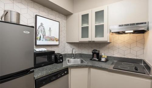 King One Bedroom Stovetop Suite