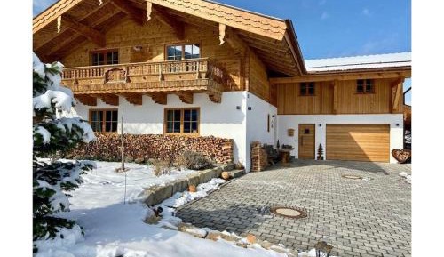 One-Bedroom Holiday Home