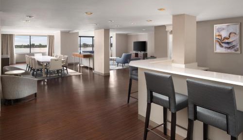 Premium Parlor Suite wth Sofa Bed and Riverside