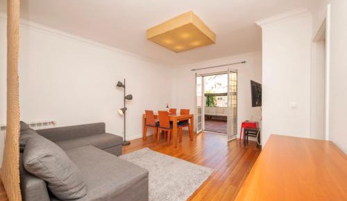 One-Bedroom Apartment with Terrace