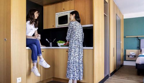 Studio (3 Adults)