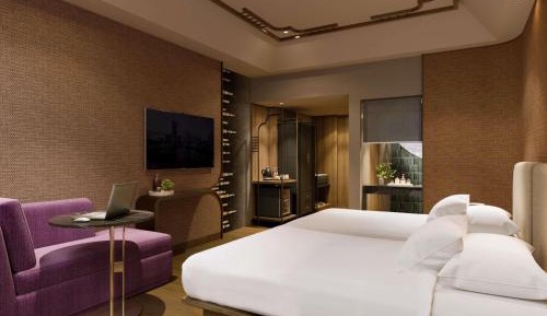 Privilege Twin Room with City View