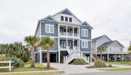 Eight-Bedroom Apartment