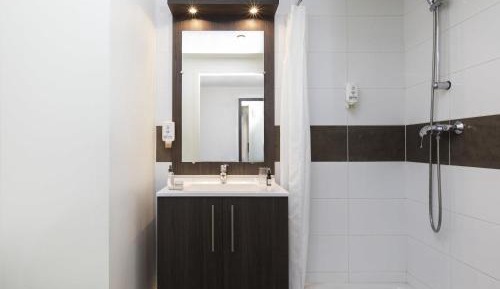 Studio (2 Adults)