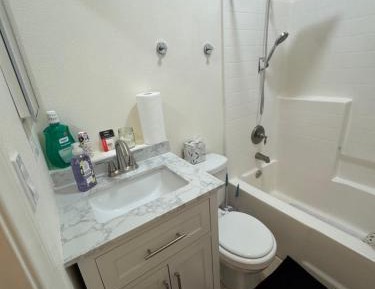 Deluxe Double Room with Shower