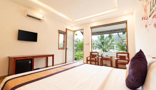 Bungalow - Water Front 