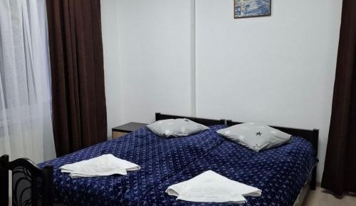 Suite with Mountain View