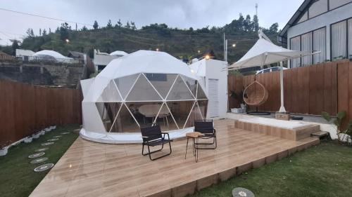 Tent