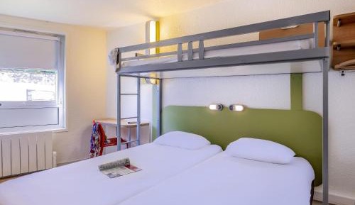 Triple Room with Three Single Beds