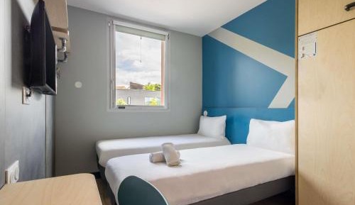 Triple Room with Two Single Beds and One Bunk Bed