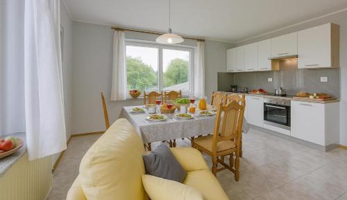Two Bedroom Apartment with Balcony 3