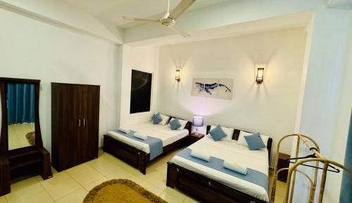 Deluxe Family Room