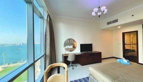One-Bedroom Apartment with Sea View
