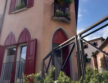 Superior One-Bedroom Apartment with Balcony