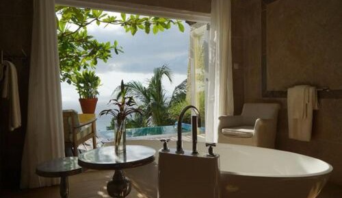 Suite with Private Pool