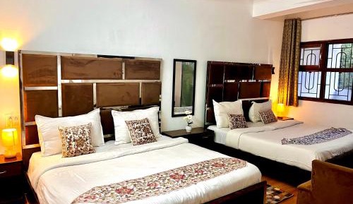 Deluxe Queen Room with Two Queen Beds